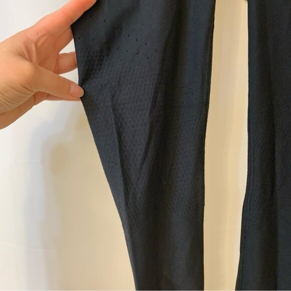 Lululemon Zoned In Tight 27" Black Size 4 - Picture 2 of 7